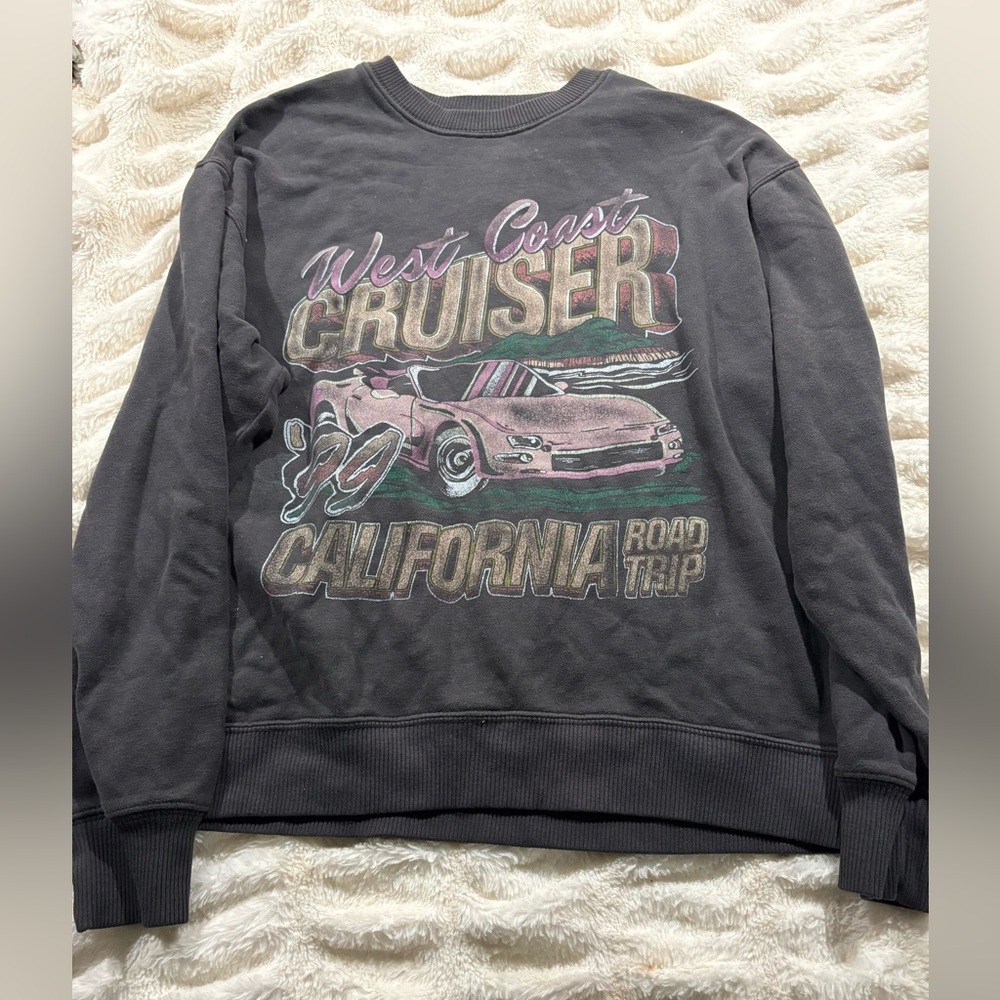Hollister Charcoal Graphic Crewneck Sweater